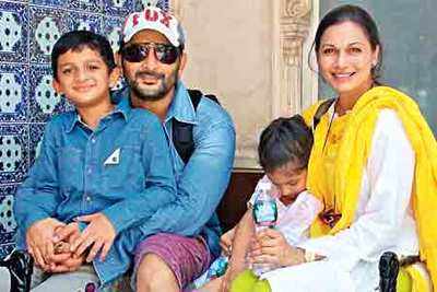 Arshad Warsi’s family joins him in Udaipur