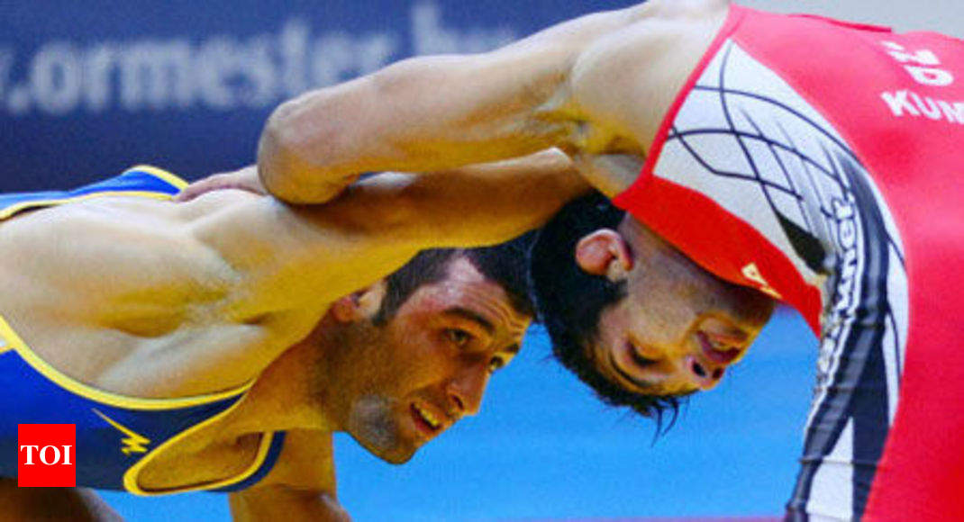 Amit secures first medal for India at World Wrestling Championships