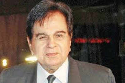 Dilip Kumar suffered silent heart attack, next 48 hours crucial | Hindi ...
