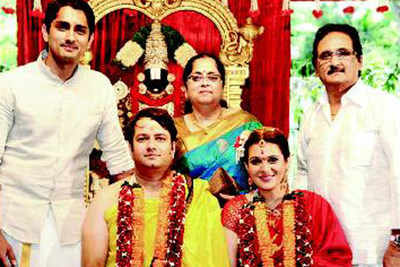 Actor Siddharth plays best man at Tollywood producer Ramachandra Chakravarthy's wedding in Hyderabad