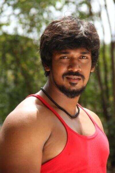 Rajeev’s daredevil act for Boys | Kannada Movie News - Times of India