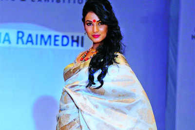 Sonal Chauhan walks the ramp for The North East Design festival in Delhi