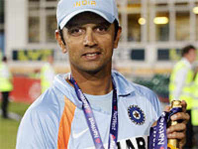 Chawla has improved a lot, says Dravid