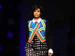 WIFW '13: Day 1: Oz Fest & Artisans of Fashion