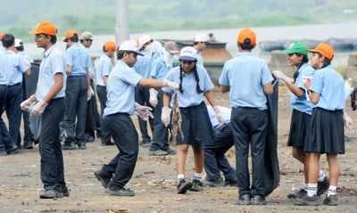 As part of an international project, Centre Point School students initiate Telangkhedi lake clean-up