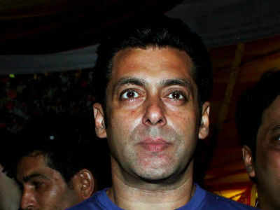 Salman Khan loses his cool on the media