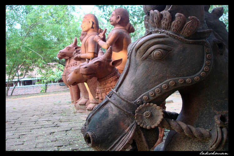 Dakshinachitra