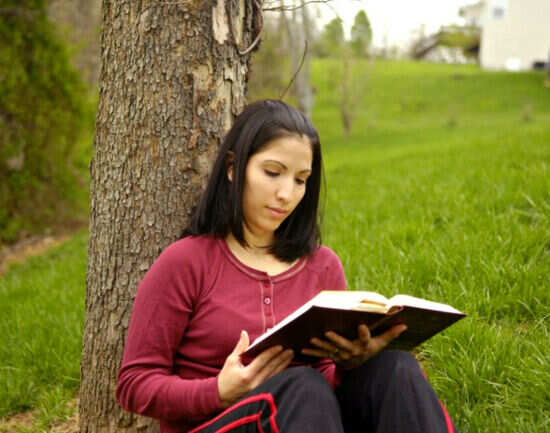10 places to read a book in Mumbai