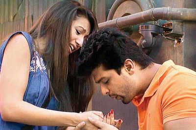 As Kushal and Gauahar get close, his ex-flame candy is set to enter the house