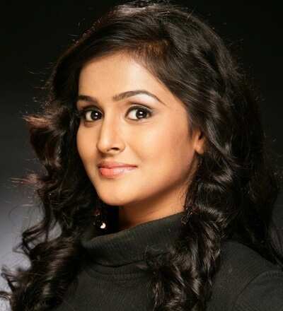 Suresh Gopi: Remya Nambeesan in Aalathoorile Ithirivettam? | Malayalam ...