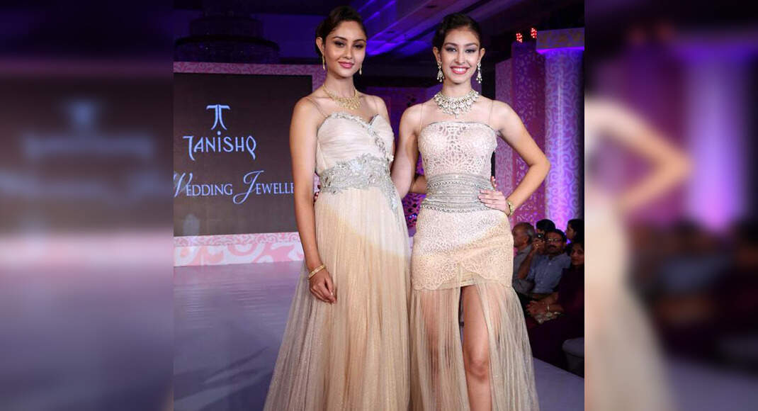 Essay walking the ramp of a beauty pageant picture