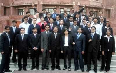 IIM-Lucknow students to train in India, abroad this summer