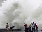 Typhoon Haiyan hits Philippines