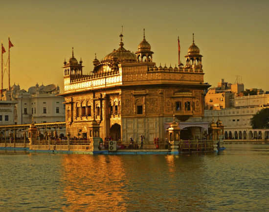 Holy Places in Amritsar | Religious Places in Amritsar | Times of India ...