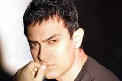 Shah Rukh in trouble, Aamir will never endorse fairness cream
