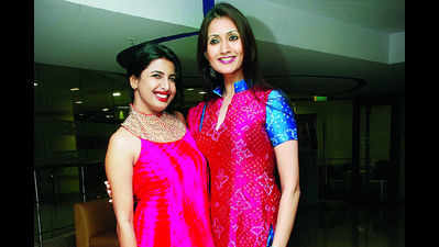 Celebrities at the Ram-Leela premiere in Bangalore