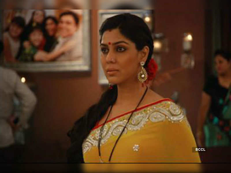 Sony Entertainment Television Priya To Leave Kapoor Mansion In Bade Achche Lagte Hai Times Of