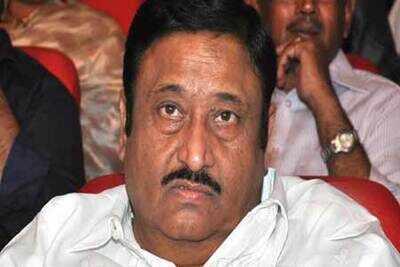 Vadde Naveen: Producer Vadde Ramesh dies of cancer | Telugu Movie News ...