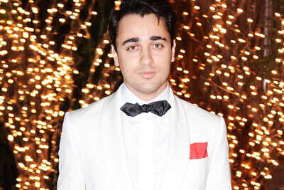 Imran stands up against dog abuse | Hindi Movie News - Times of India
