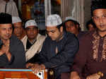 Rizwan, Muazzam visit Nizamuddin Dargah