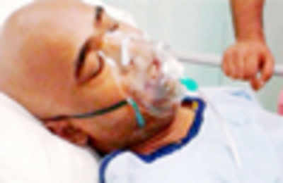 Cricketer Vinod Kambli in hospital with chest pain