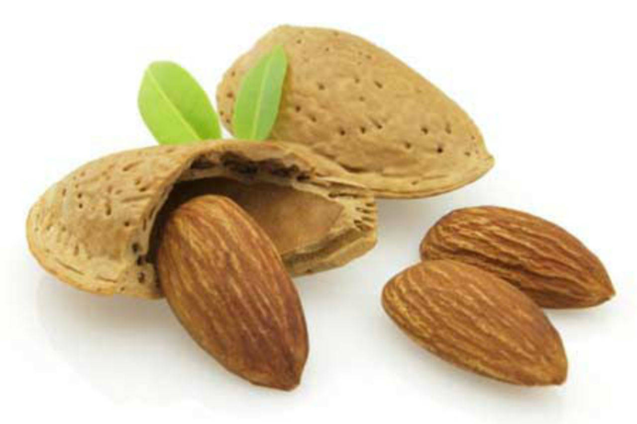 Beauty Benefits of Almonds for Skin, Hair & Face
