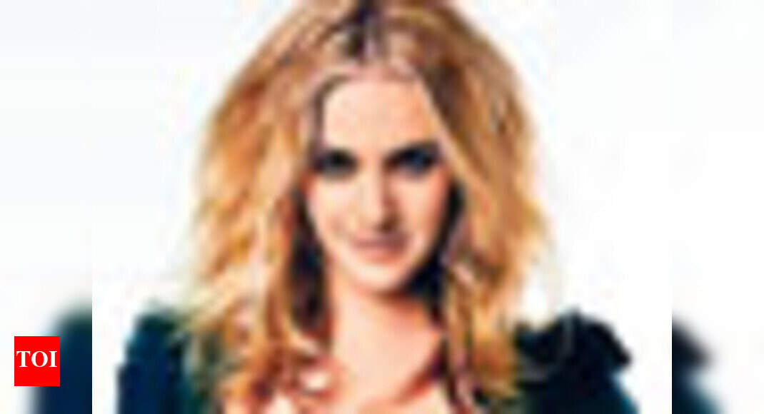 Kate Winslet replaces Nicole English Movie News Times of India