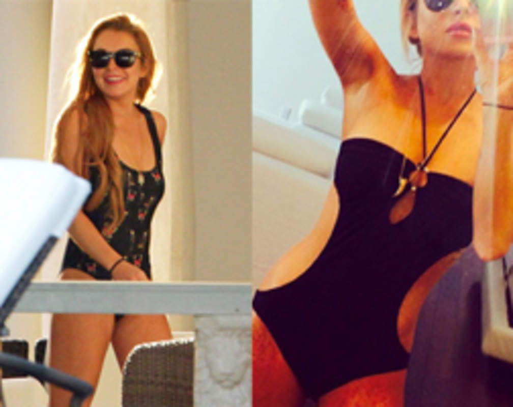 
Lindsay Lohan shares sexy bikini selfie
