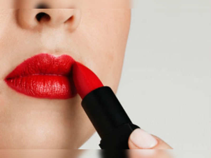 How to easily apply lipstick like a pro - Times of India