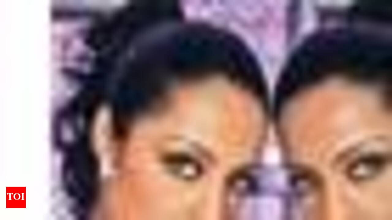 When Celina kissed on screen | Hindi Movie News - Times of India