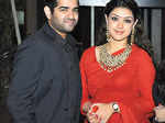 Anjan and Suchhonda Chatterjee hosts a party