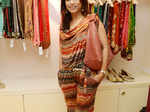 Raveena at store launch