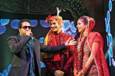 Mika entertains guests at Kunal-Kanika wedding in Delhi