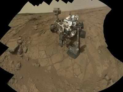 Mars rover Curiosity gets software upgrade, wheel check