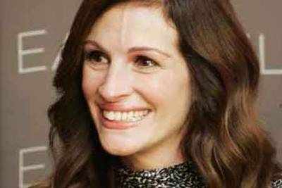 Freckles made me look dirty, a director said : Julia Roberts