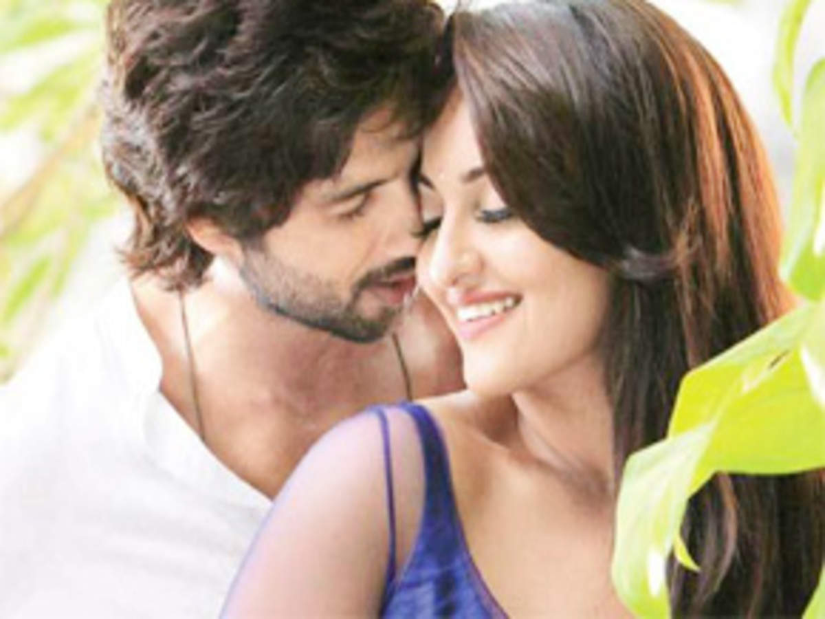 Shahid Kapoor dating Sonakshi Sinha?