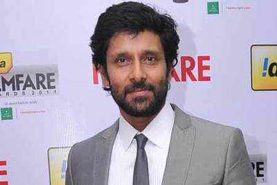Vikram to play God in Oh My God remake