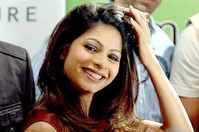 Guess who accompanies Tanishaa, Armaan in Goa?