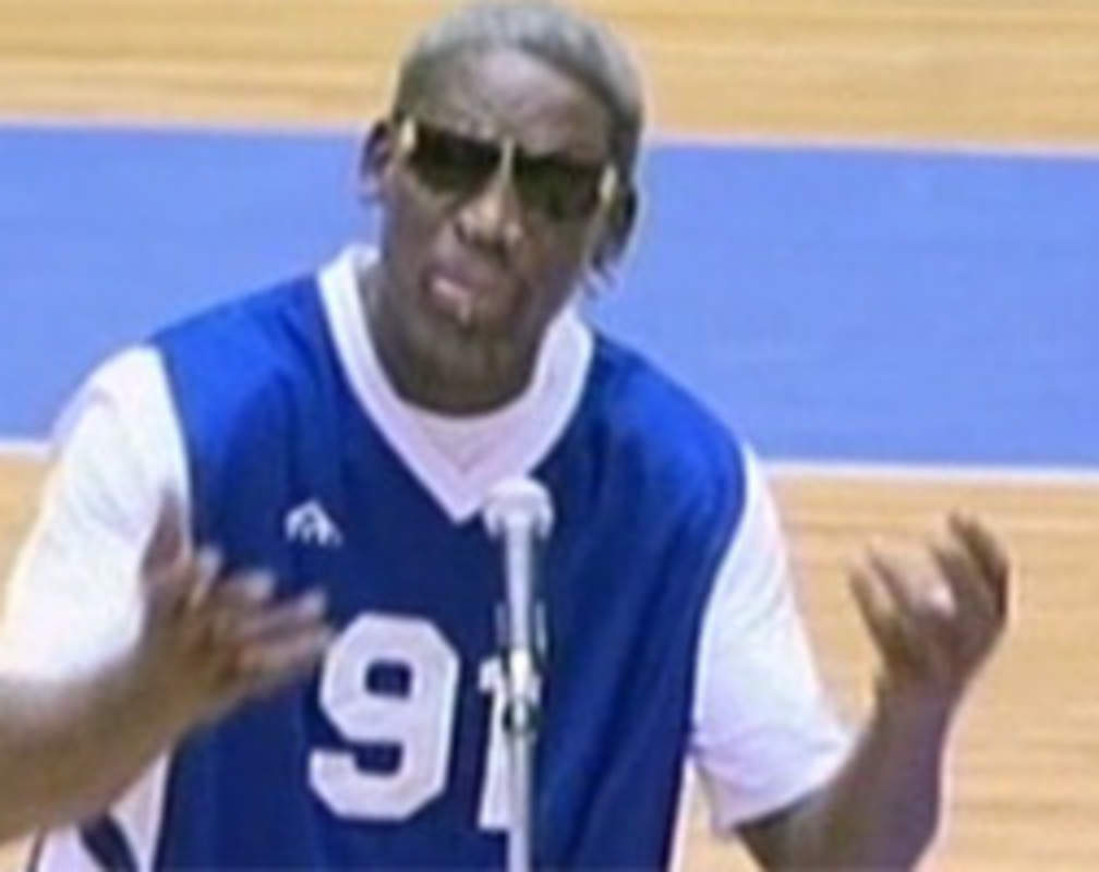 
Dennis Rodman apologizes for comments on detained American
