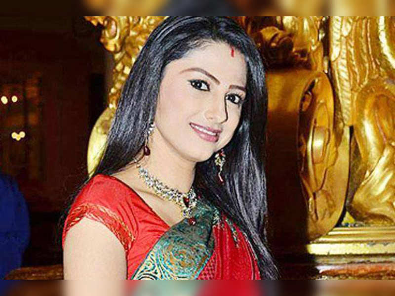 Rucha Hasabnis: Rucha Hasabnis to quit Saath Nibhaana Saathiya? - Times