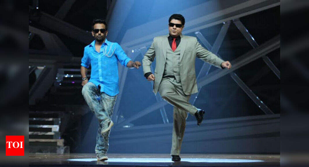 Did Sajid do a robotic act? - Times of India