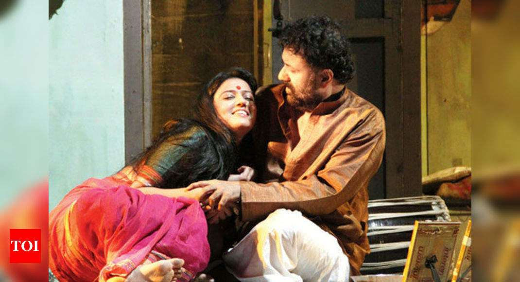 Theatre review: Sakharam Binder | Hindi Movie News - Times of India