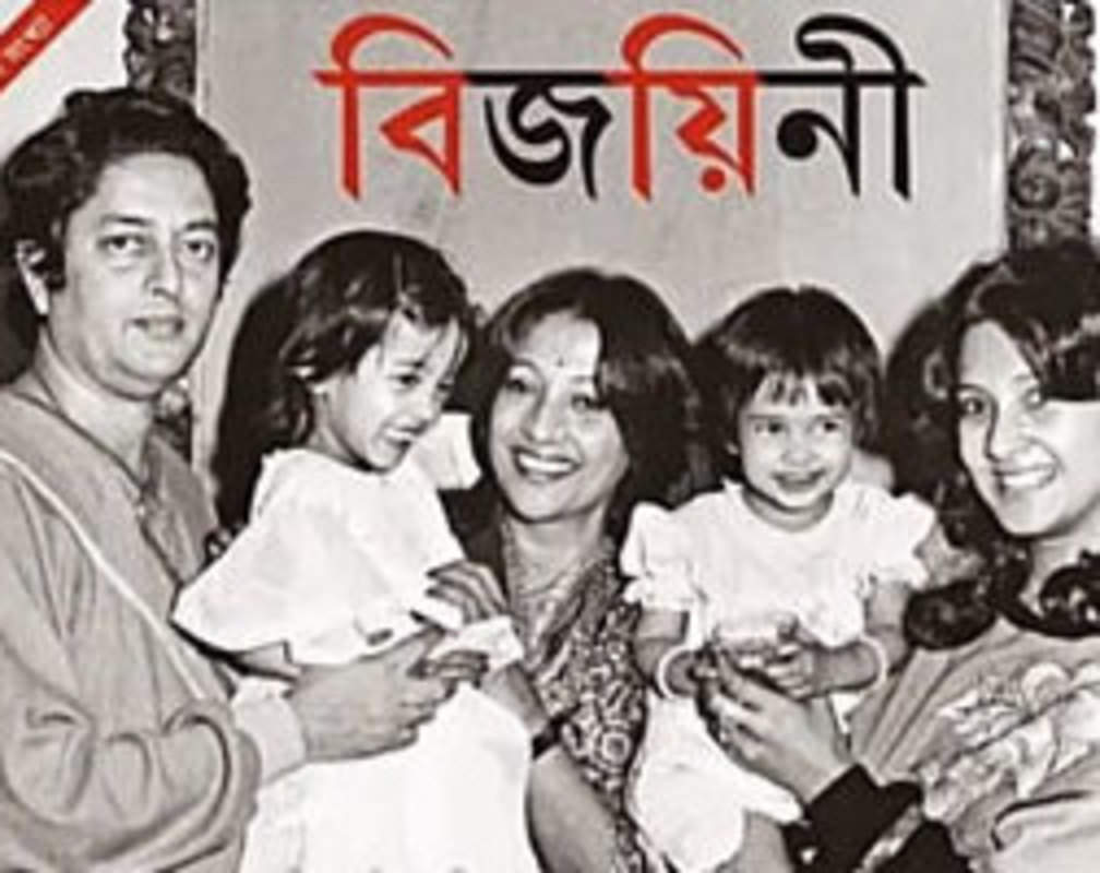 
Actress Suchitra Sen's family, childhood photos
