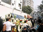 Suchitra Sen laid to rest