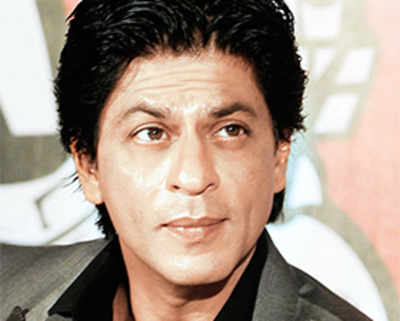 SRK advised bed rest, after a freak accident on the set of Happy New Year