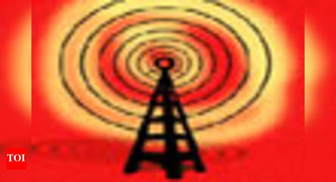 DoT to release spectrum to new players - Times of India