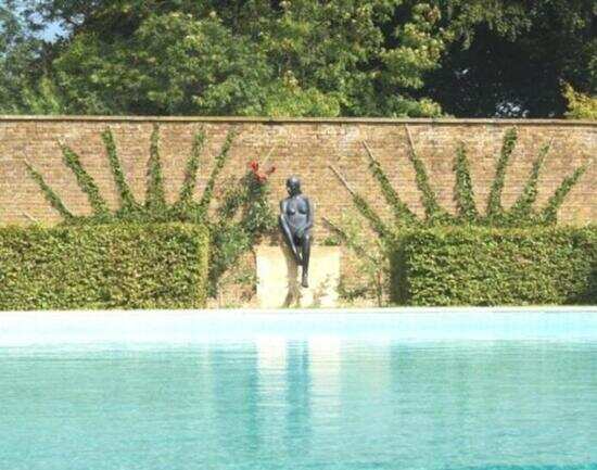 Peaceful romantic resort near London: The Grove