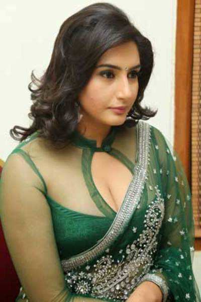 Ragini Dwivedi's tryst with history