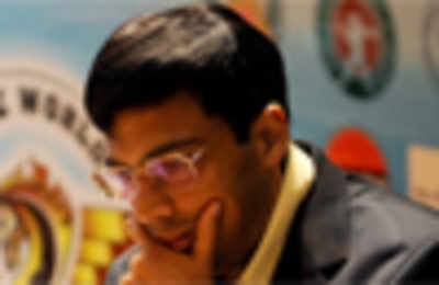 Viswanathan Anand ties for third in Zurich blitz; loses to Magnus Carlsen