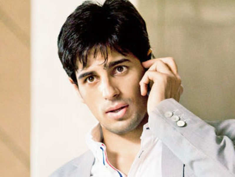 Sidharth impresses Anurag Kashyap | Hindi Movie News - Times of India